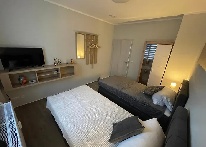 B&k Immobilien Gbr *